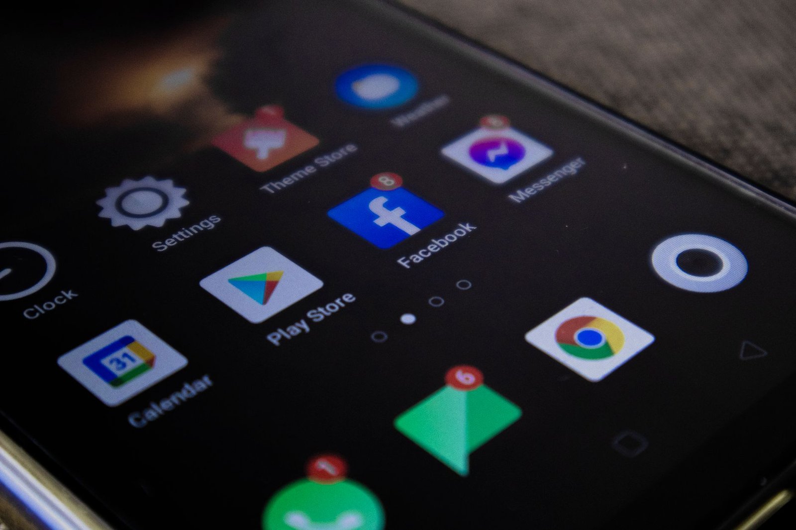 Detailed view of a smartphone screen with popular app icons including Facebook and Messenger. — Maximizing Engagement: A Guid
